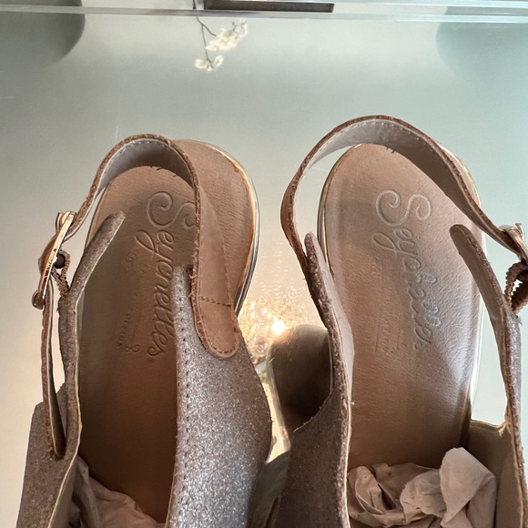 Seychelles Sz 9 suede champagne open toe bootie - Picture 6 of 7